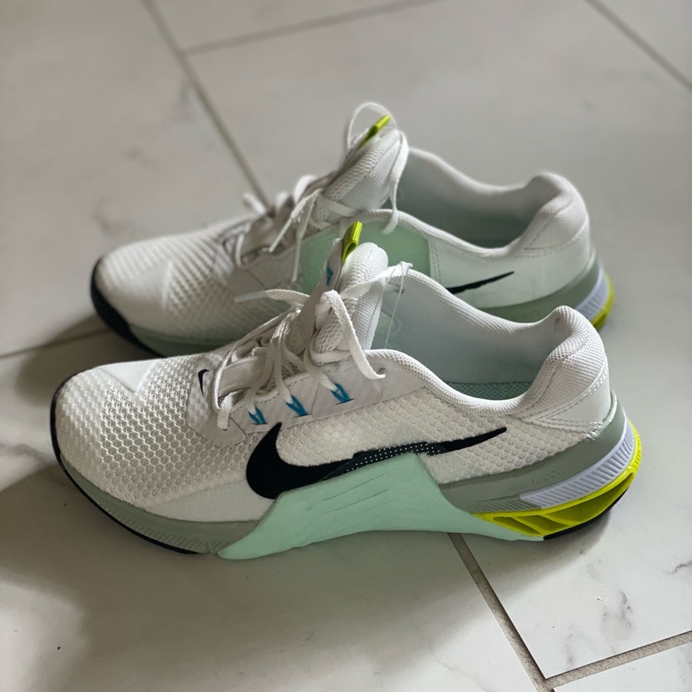 NEW Nike women’s metcon 7 training shoes